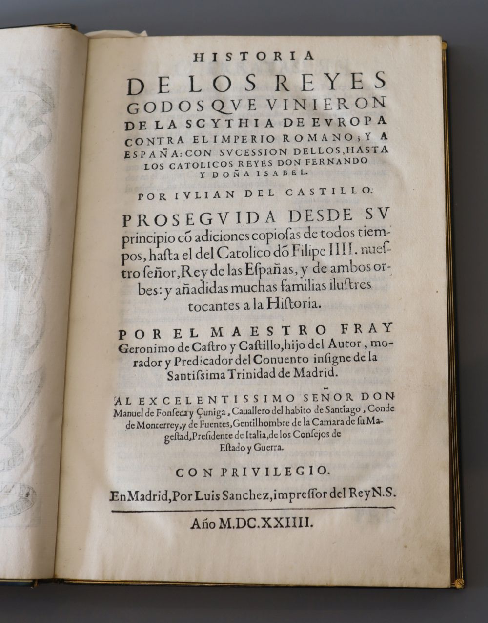 Castillo, Juan del, 1596-1628 - Historia de los reyes godos que vinier on de la scythia …, blue morocco, quarto, Chatsworth Library lab